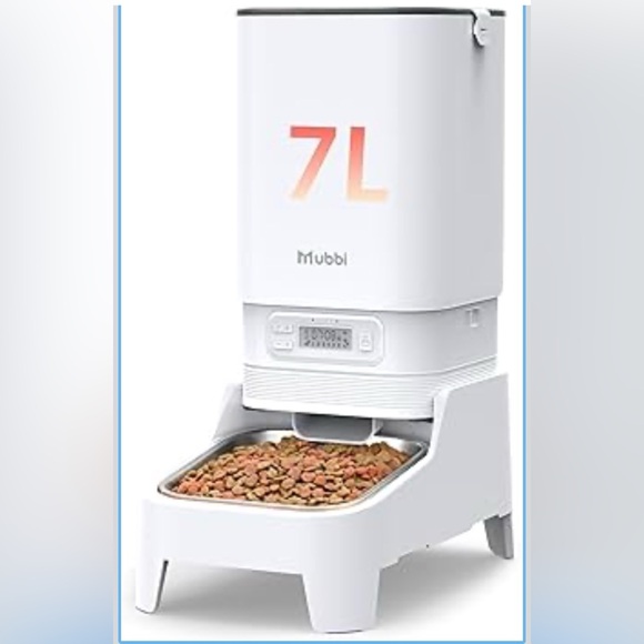 BNIB Automatic Dog Feeder with Elevated Stand